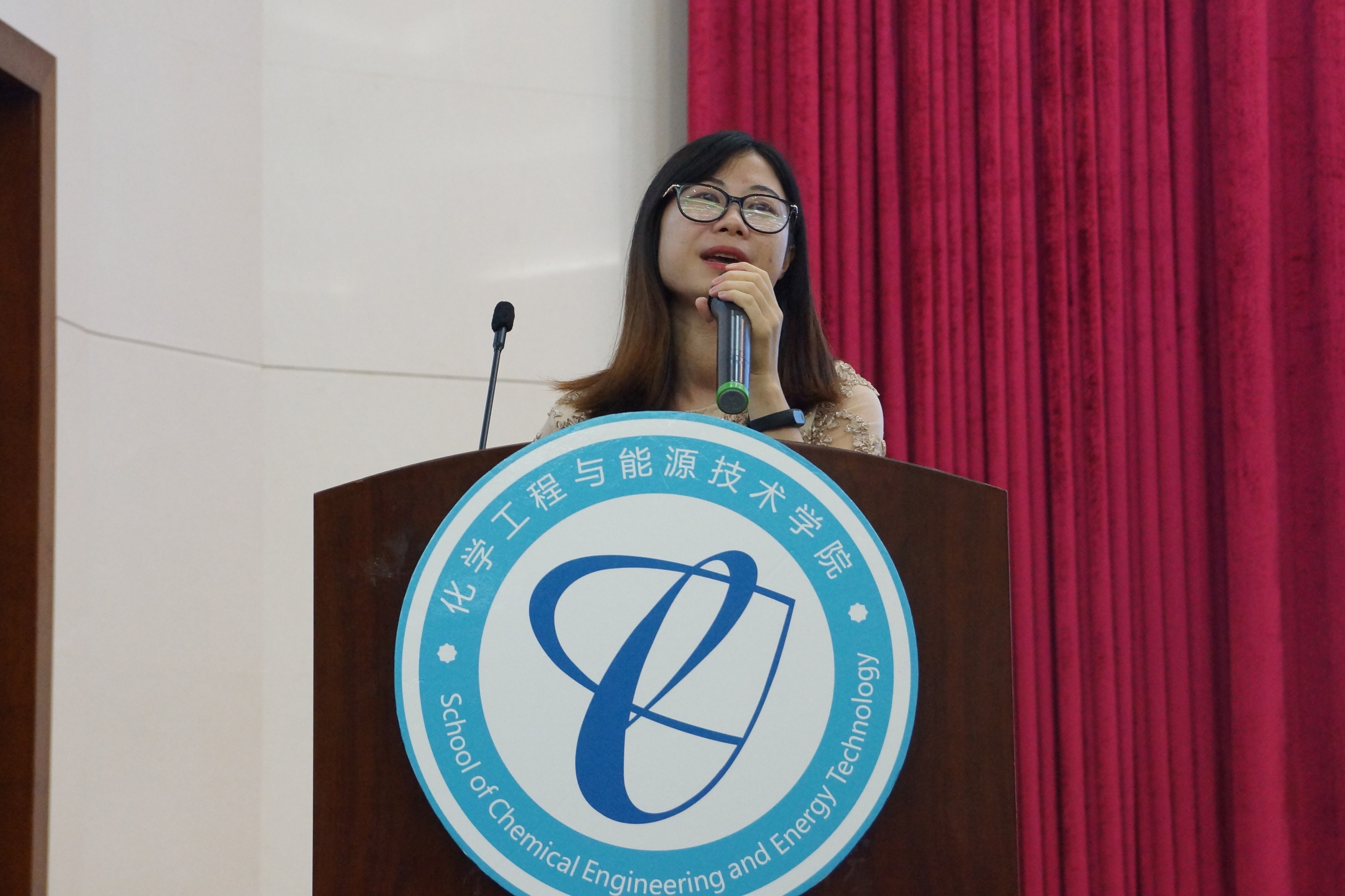 ​365英国上市公司官网举办学长-学习经验-生活技巧-分享会2.jpg