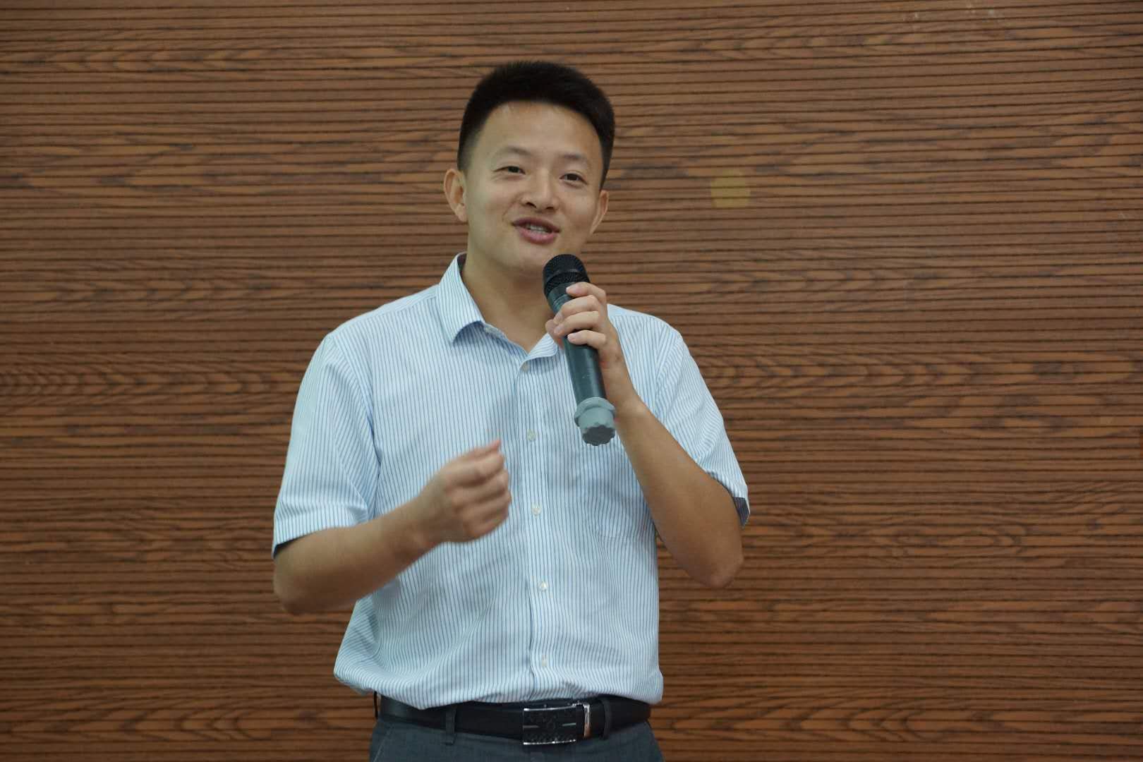 365英国上市公司官网-未来工程师-专业认知夏令营开营1.jpg
